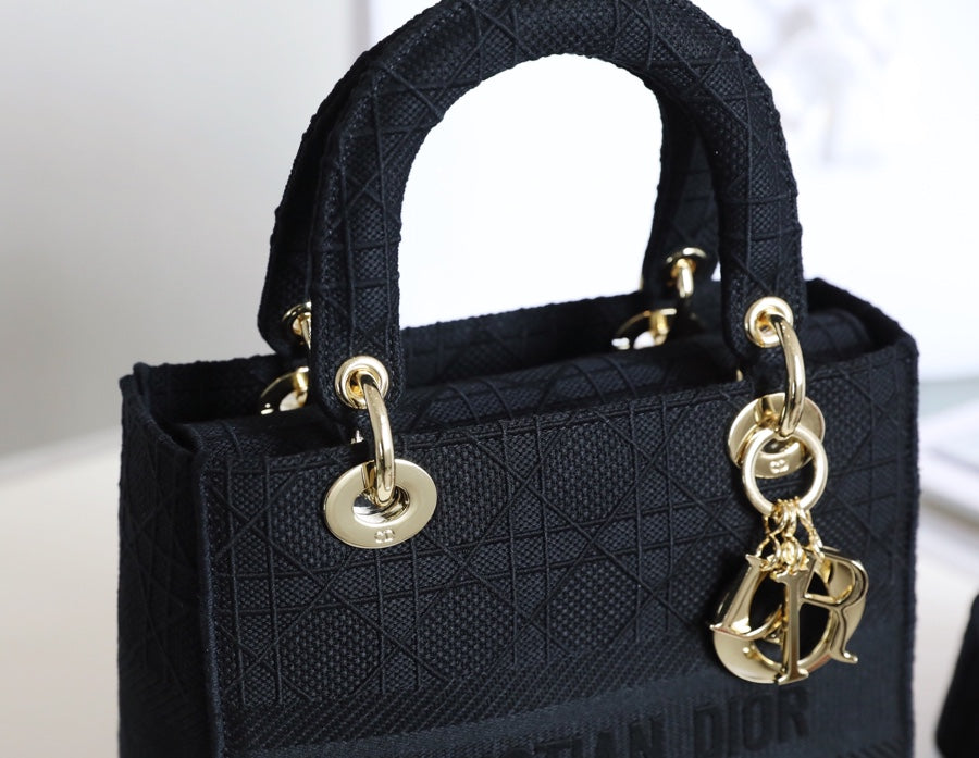 Dior Medium „Lady D-Lite“