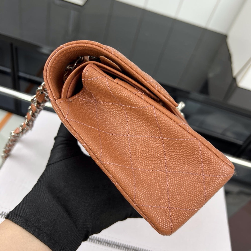 Small Classic Handbag