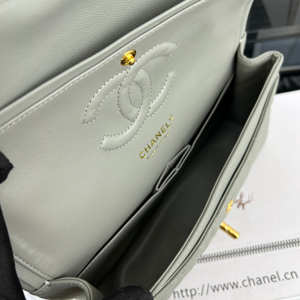 Classic 11.12 Handbag