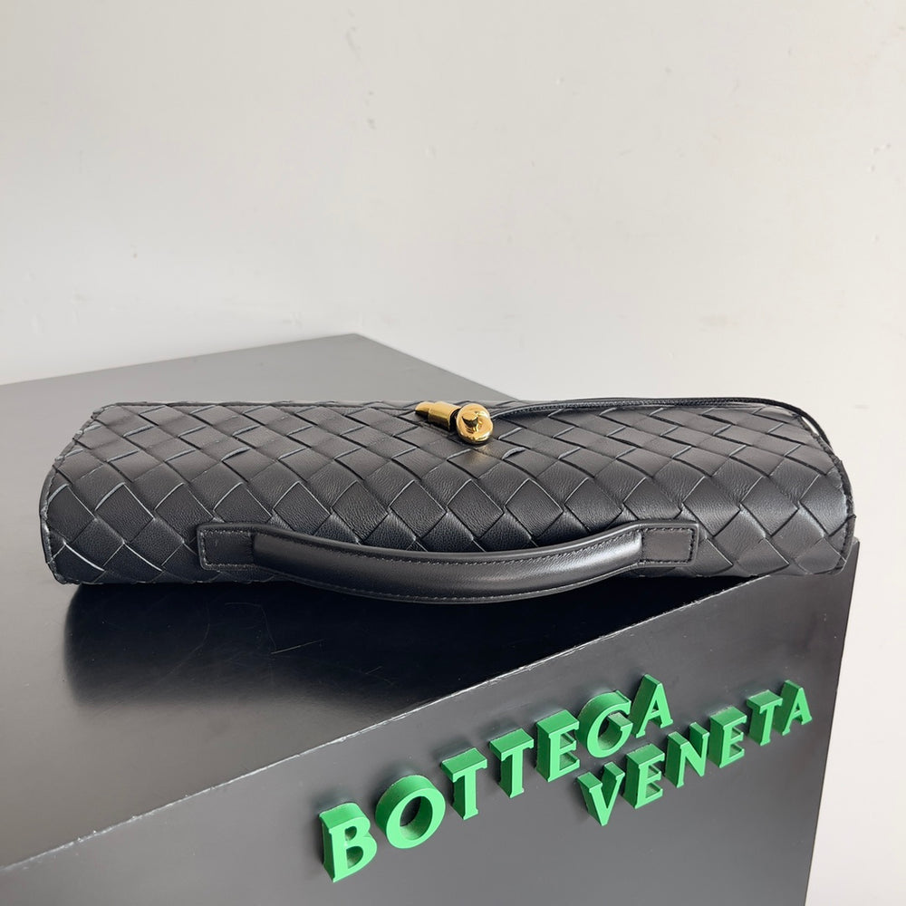 Long Clutch Andiamo