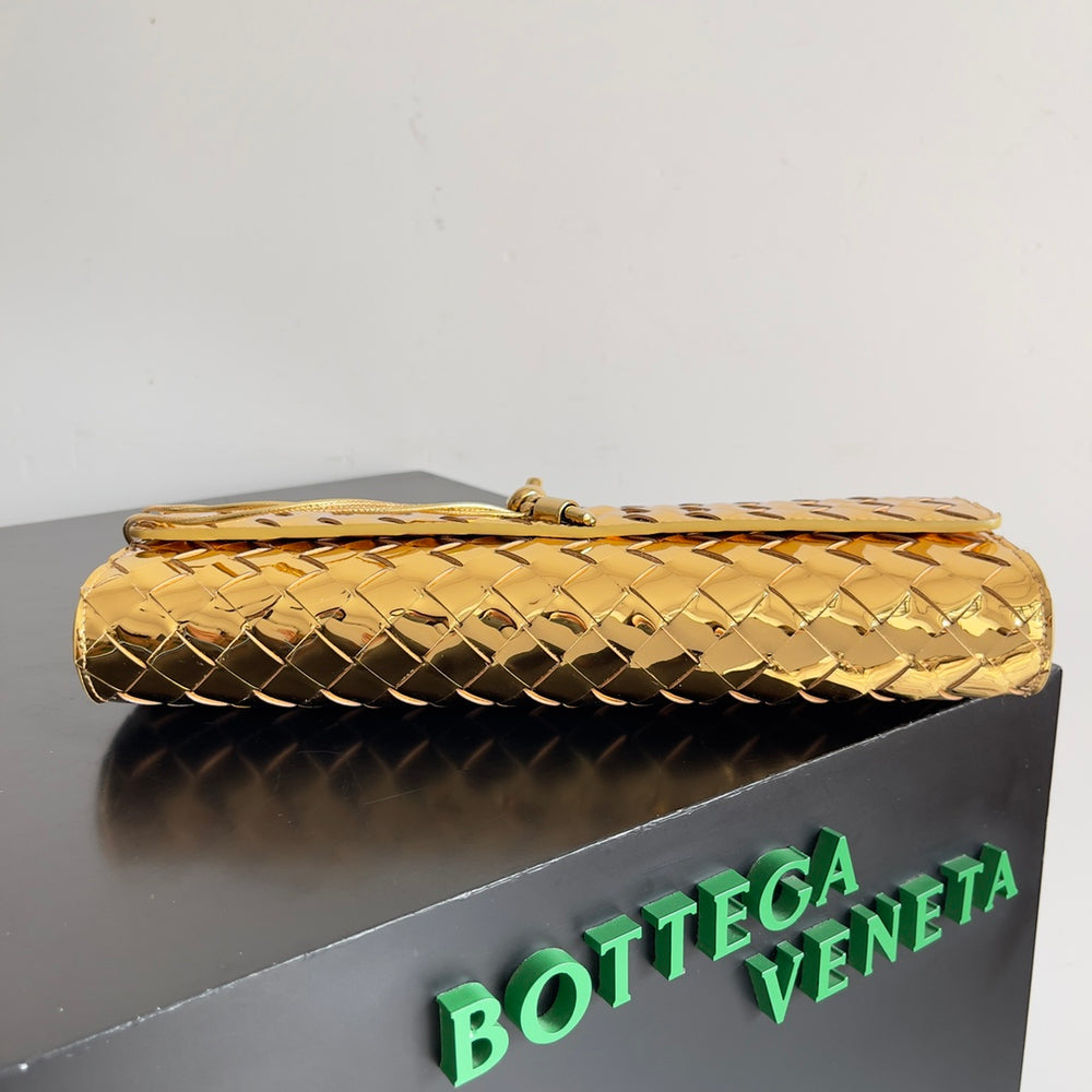 Long Clutch Andiamo